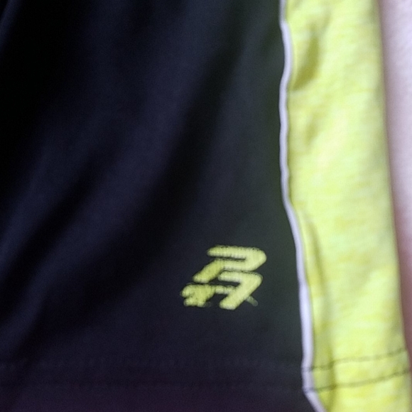 Kids short - Picture 2 of 2